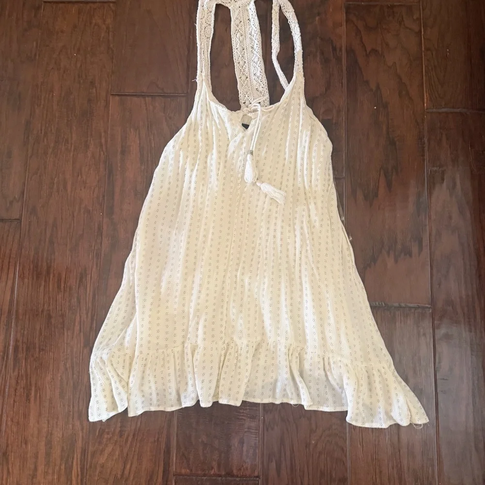 Lulu’s Crochet Back Ivory Tank Top​​ - Picture 3 of 5